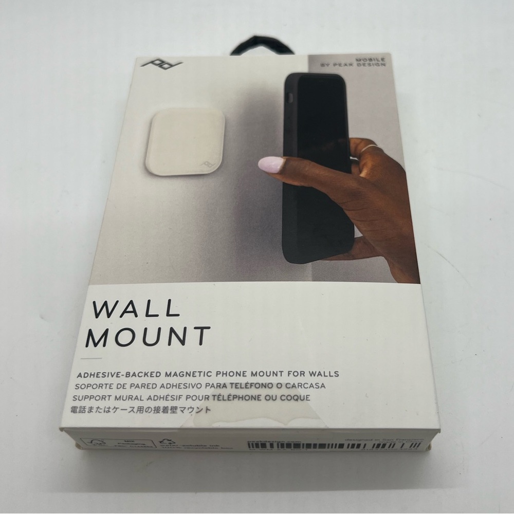 NWT Peak Design Wall Mount for Phones With Mag Safe in White